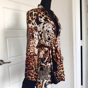 Shahida Parides  Silk leopard jacket with belt - size S/M